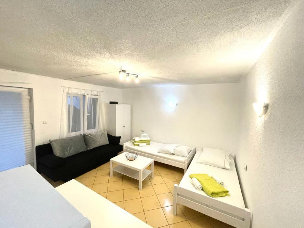 Apartments Medunic Ribarica Exterior foto